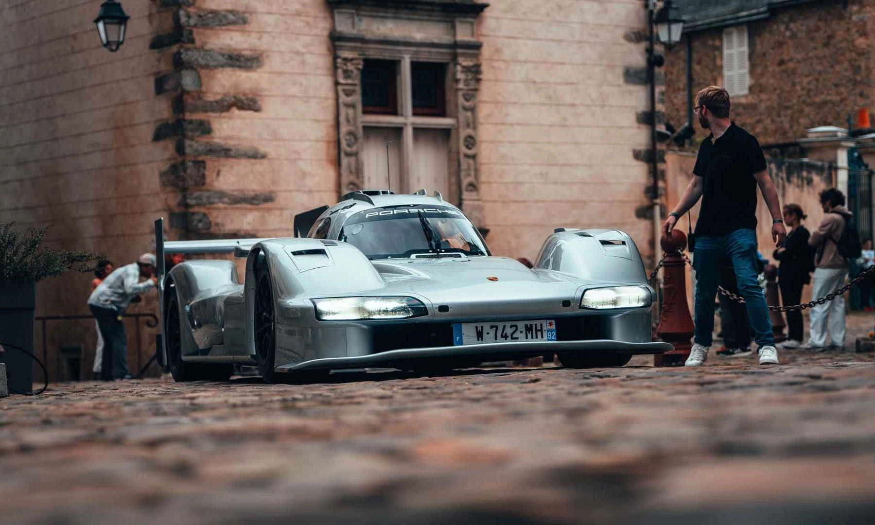 Nova Le Mans raketa legalna za ulicu